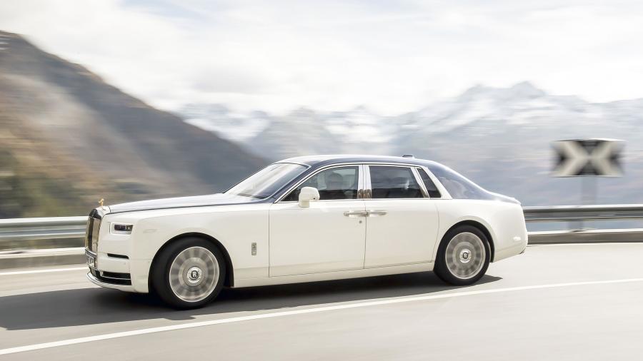  Rolls-Royce Phantom 2017 года  (WW) (фото 22 из 75)